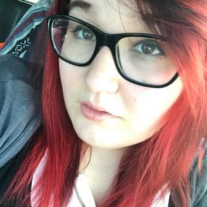 Meet your Posher, Becka